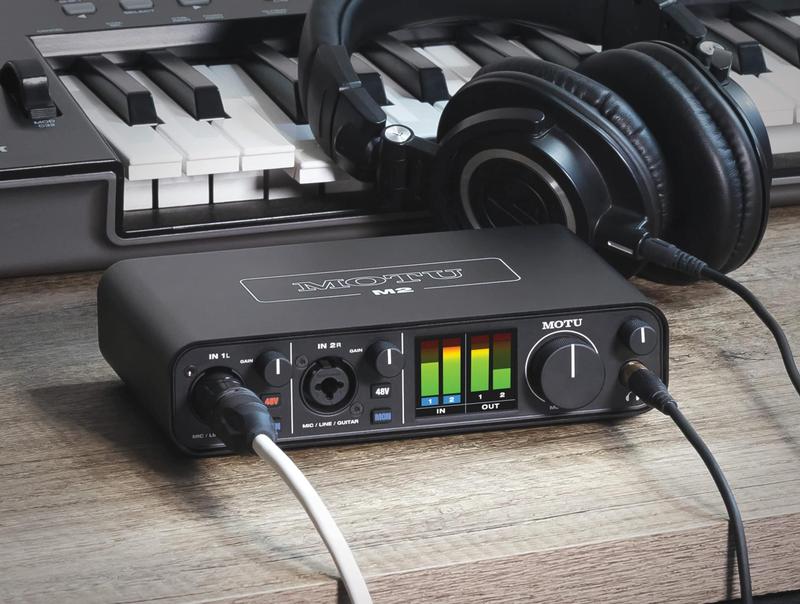 Interface de áudio MOTU M2 2x2 USB-C com ESS Sabre32 Ultra DAC